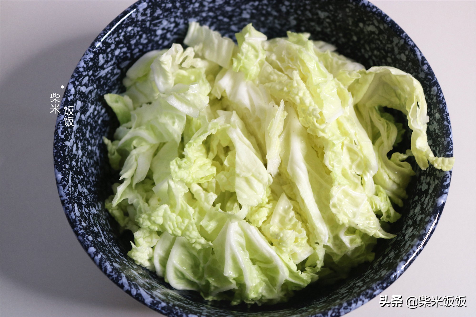 白菜和冬瓜一鍋煮，搭配自製肉丸太好吃，每人一碗，連湯也不剩