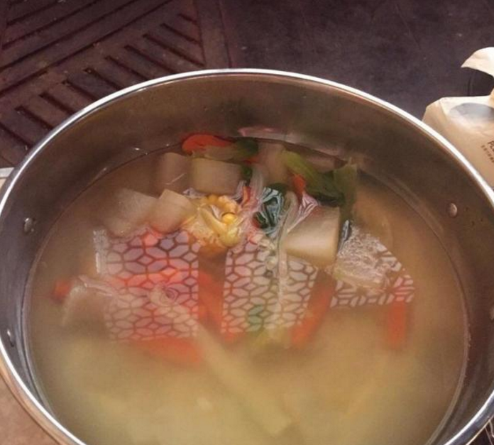 朱一龙现身暴瘦明显！仅两月缩水几圈判若两人