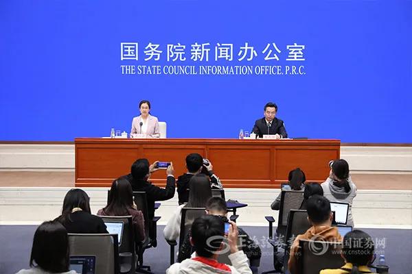 2020年四川交通运输大类毕业生人数较17年增加近7000