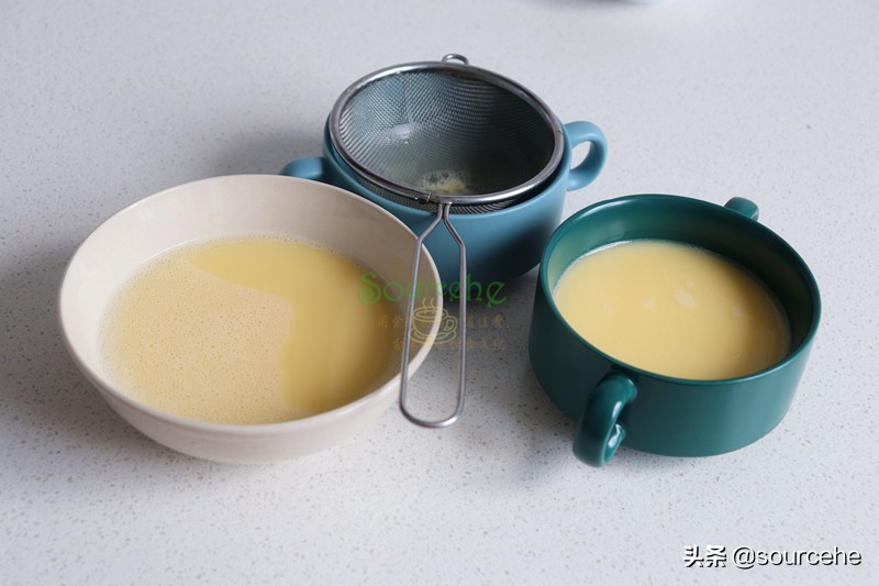 蒸鸡蛋时多加一步，鸡蛋又嫩又滑无蜂窝，鲜香味美，孩子爱吃