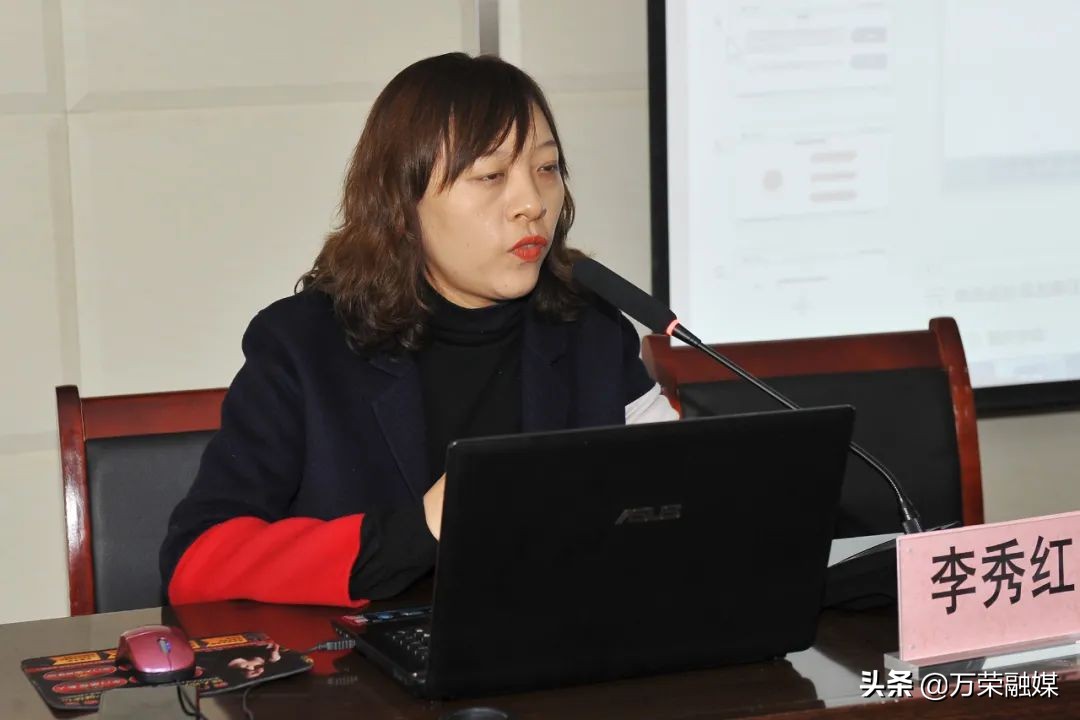 万荣县卫生健康和体育局召开基层中医药适宜技术培训会