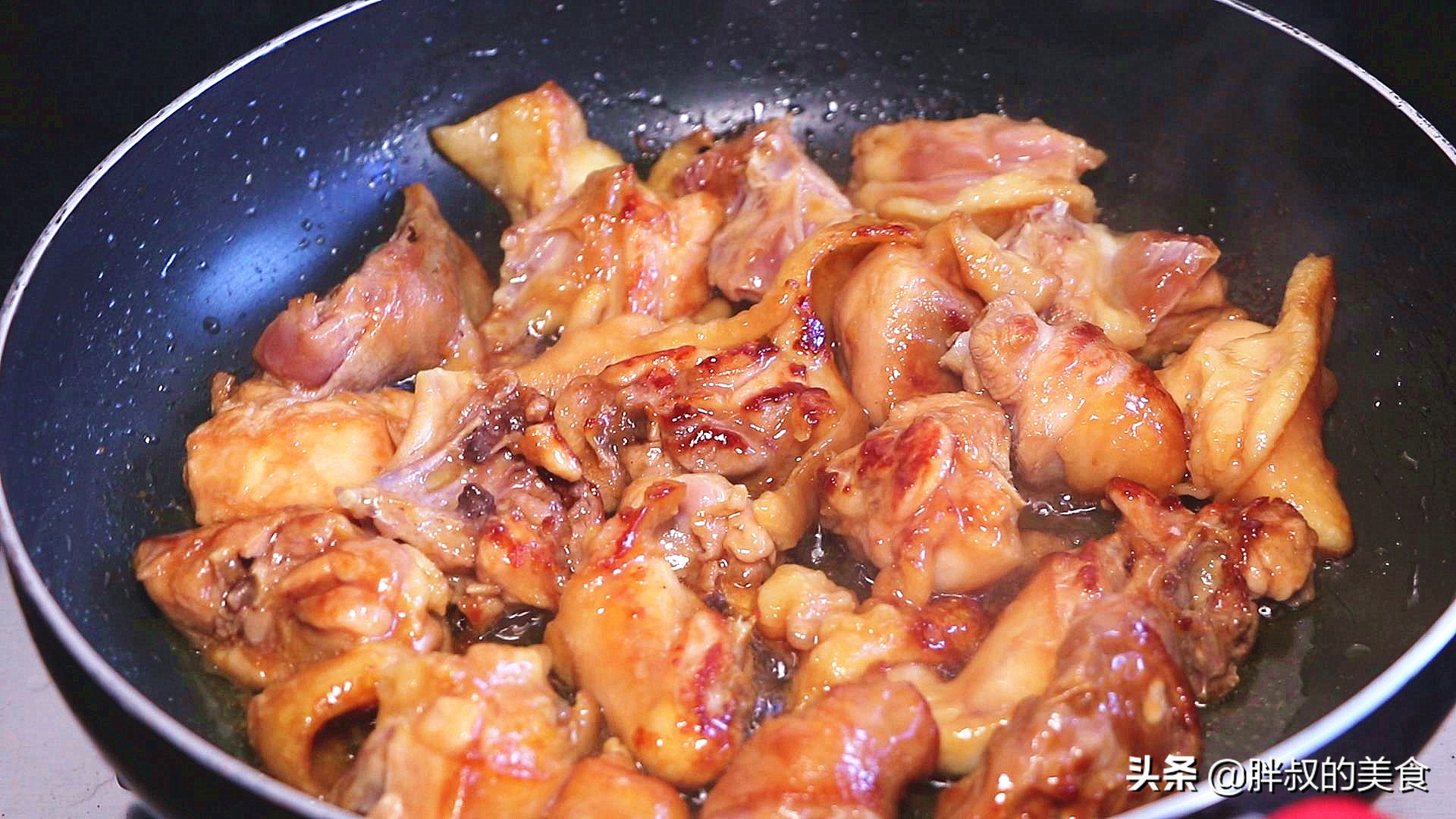 鲍鱼和鸡的新做法，我家隔三差五就吃一次，开胃下饭又营养