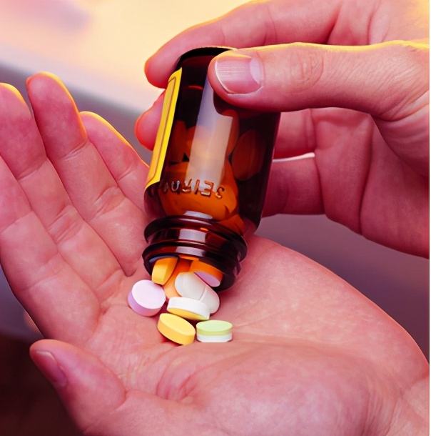 降脂藥�他汀�，傷肝不能長期吃？ 怎麼吃才更安全？