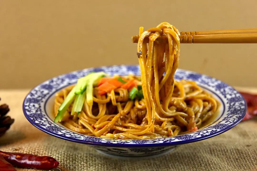 中国“十大面条”新鲜出炉，5种在南方，5种在北方，你吃过几种？