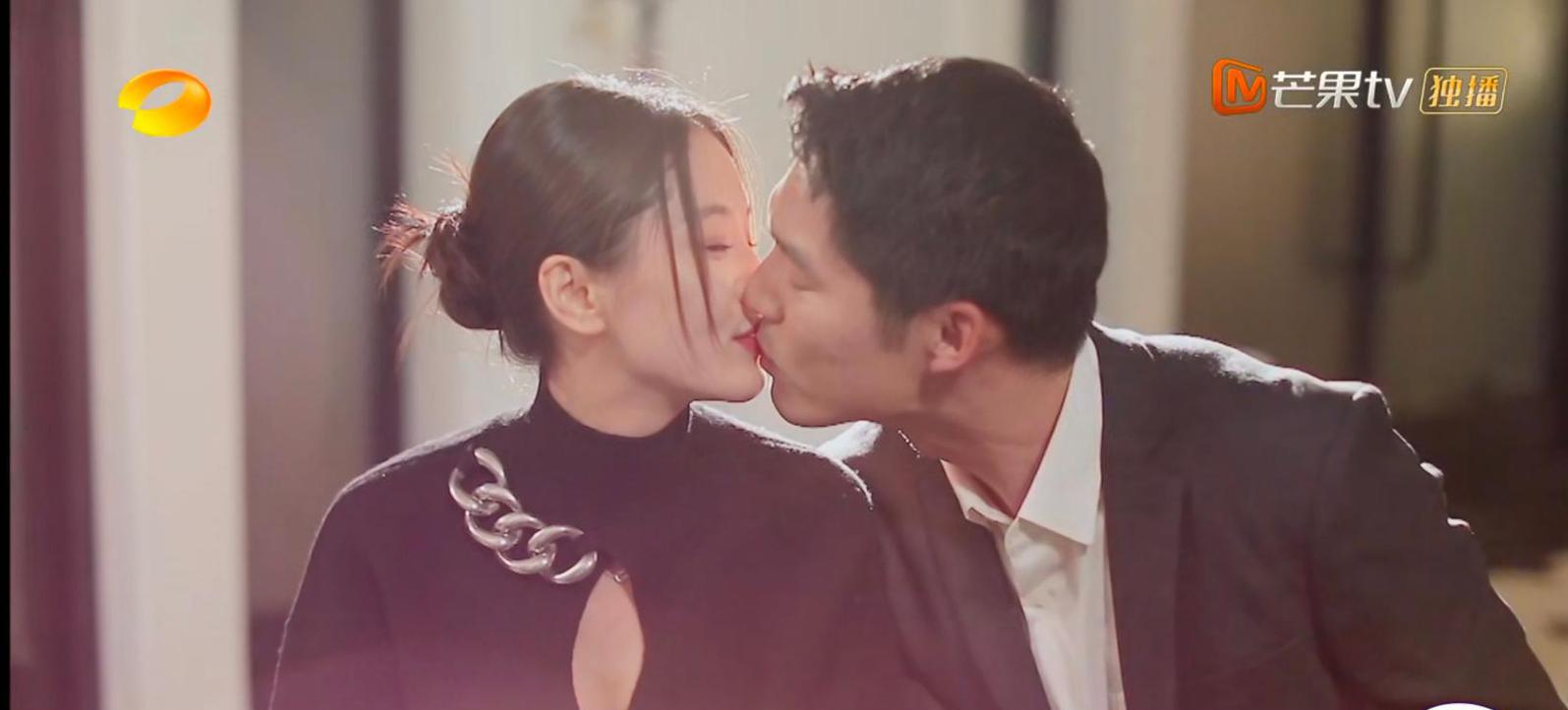 Gao Tian spot! Princely article Wu Yongen is performed " piano is kissed " embrace to inspecting seem idol play