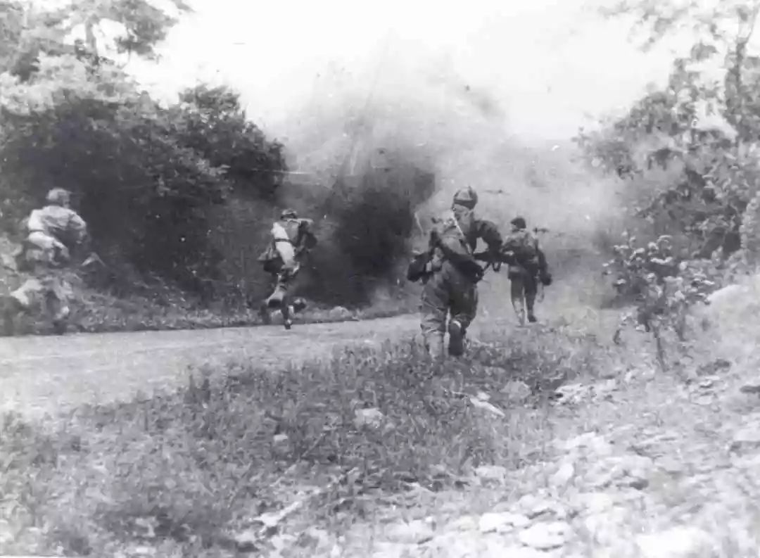 ����Ԯ����������������������ͼ��ʱ��70�꣬��л����ľ���