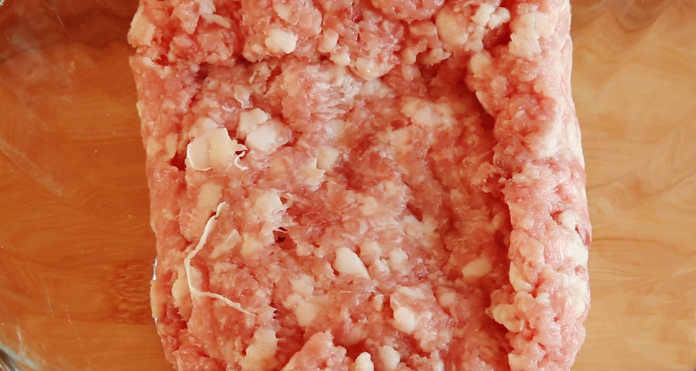 外面6元一个的鲜肉火烧，自己在家做，外焦里嫩，比买的还要好吃