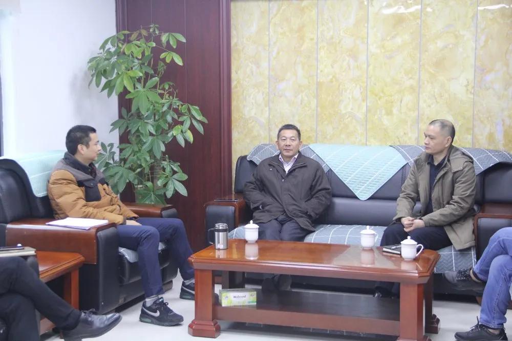 县人大常委会江大凡主任一行视察检察工作