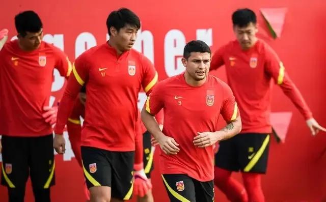 国家队凌晨两点首战袋鼠是战而胜之还是功亏一篑？全取3分有没有