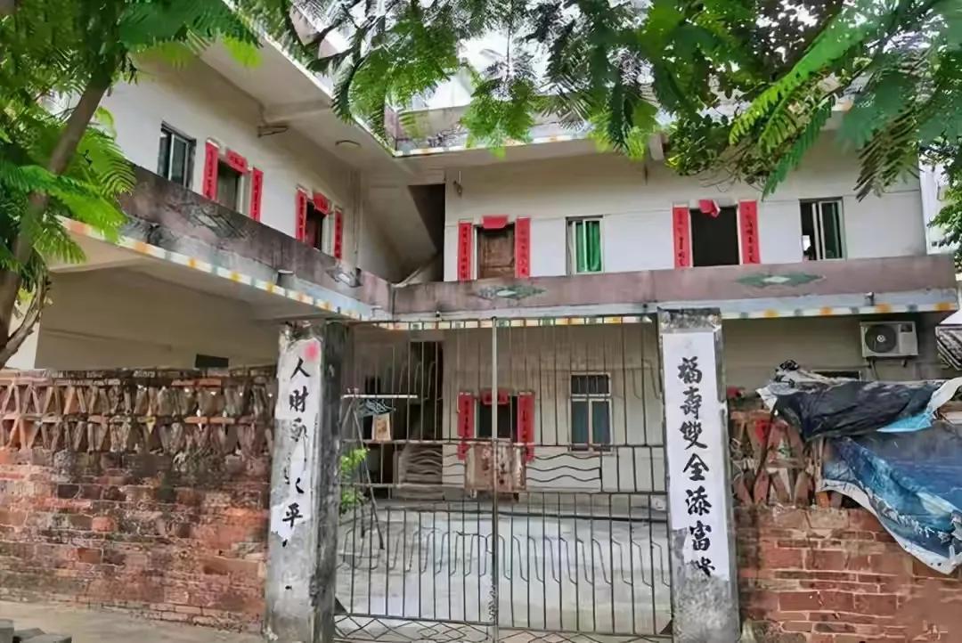 全红婵爆红后家人的变化！父亲理智，哥哥收敛，奶奶被吓到了