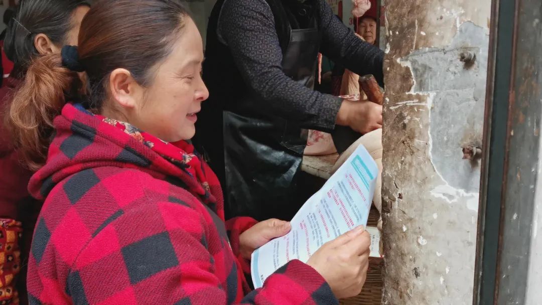 “抗击疫情就是保家卫国”黄溪口镇人大发动志愿者开展社区疫情防控宣传