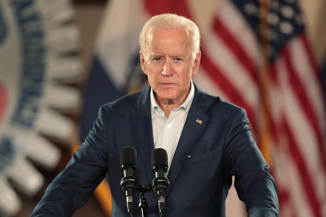 这位有着中国面孔，讲着普通话的美国人，为何