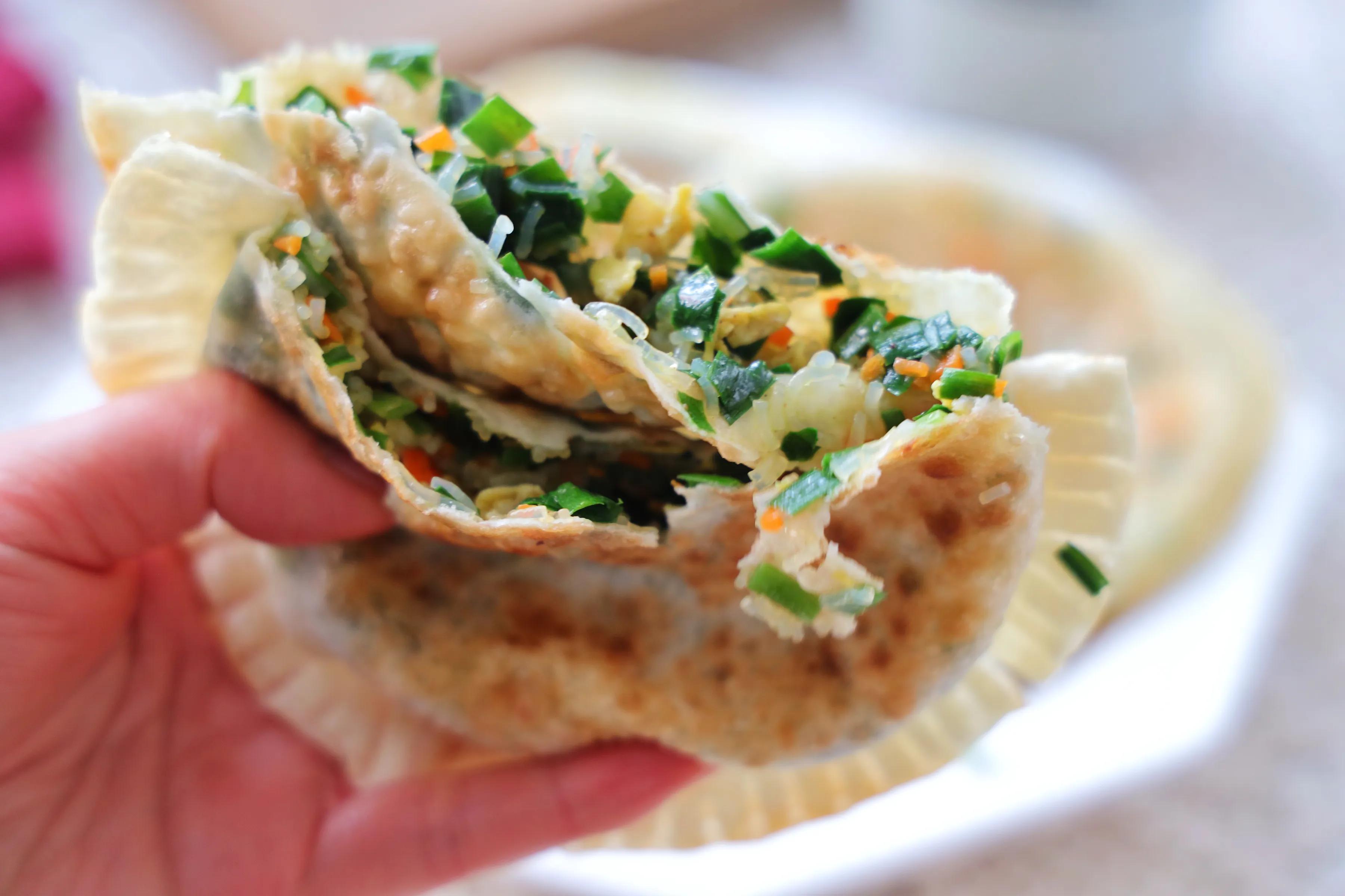 韭菜盒子新做法，不和麵不揉麵，皮薄餡大，特別適合新手和懶人！