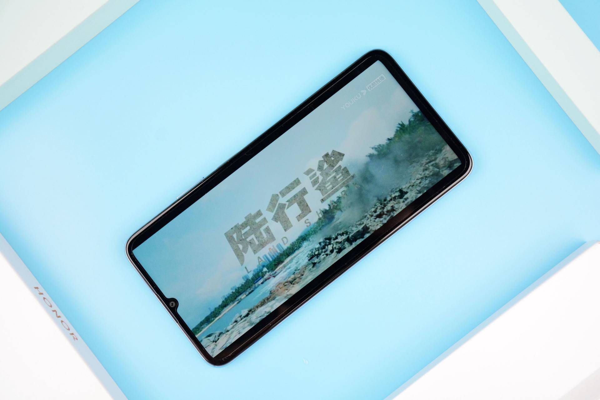 荣耀X10 Max首发评测：7英寸巨屏平板手机，究竟表现如何？