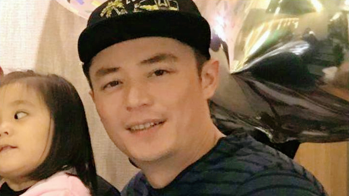 5位婚后“發(fā)?！钡木扌牵芙軅悺胺棚w自我”，王力宏根本認(rèn)不出