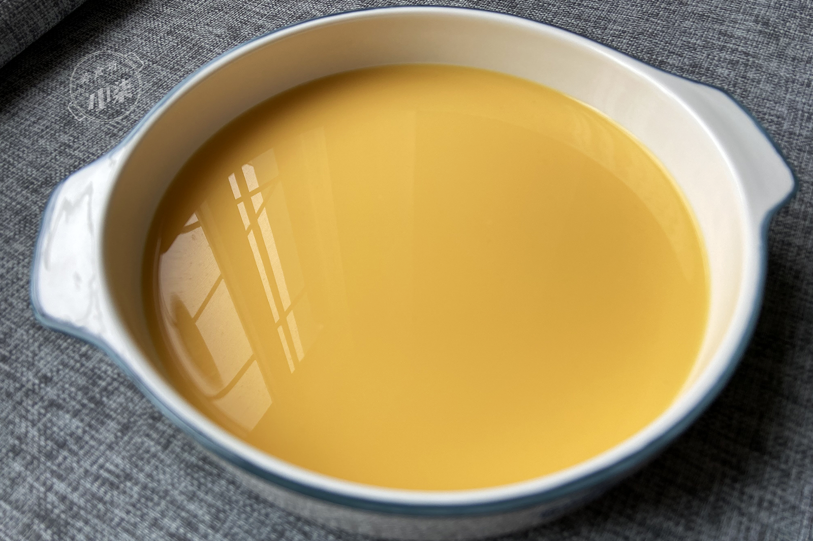 蝦仁蒸蛋看似簡單，原來也有訣竅，教你一招，蒸出來水嫩像豆腐