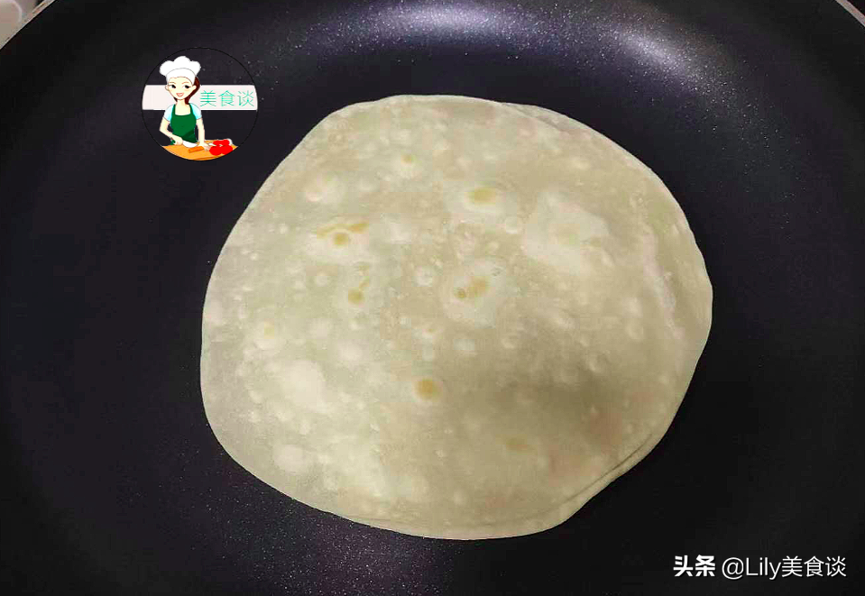 今日立春，這美味平底鍋一烙，卷一卷就上桌，順應節氣，營養好吃