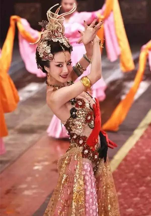 颜值即正义，8个反派个个穷凶极恶，却因颜值高而收获粉丝无数