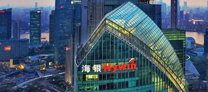 前赴后继，茅台镇上的三波来客