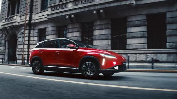 蔚来、理想、小鹏，谁能让你放弃燃油车？