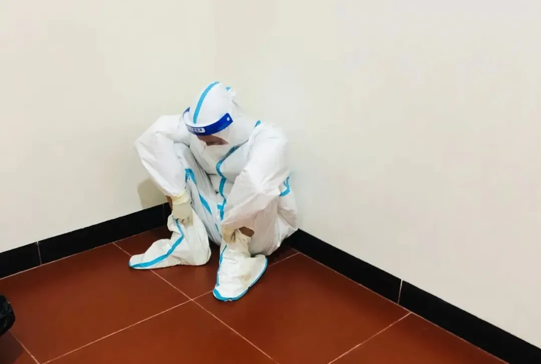 央视新闻｜上海中医药大学协爱医院志愿者“莆田抗疫”最美的身影