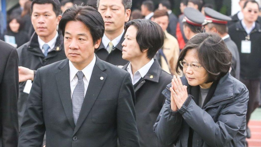 腹背受敵！ 這回，連民進黨都不願�挺�蔡英文