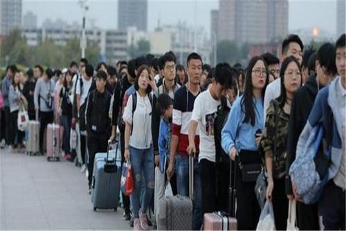 美國希望在6月份開通到中國的航班，你會(huì)同意嗎？