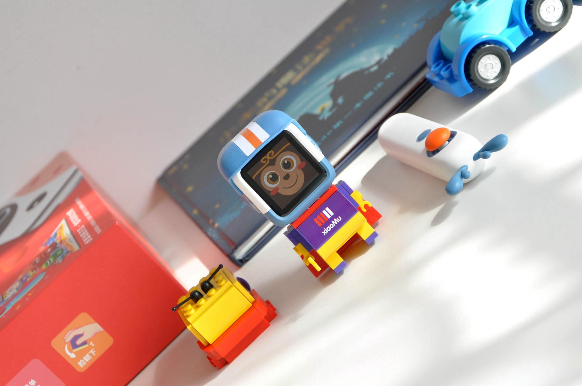 小木2021新品！百变悟空机器人，手势点读AI语音应有尽有