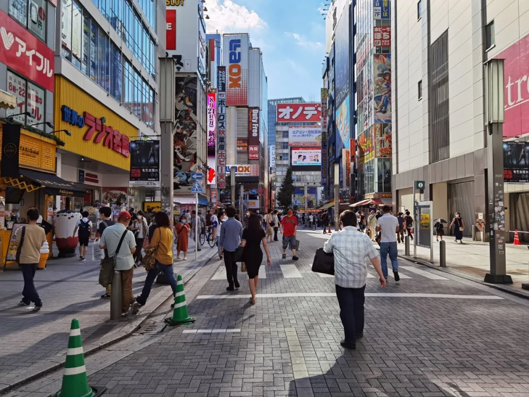 我在秋葉原世嘉2號館關店現場，見證疫情后蕭條的ACG聖地