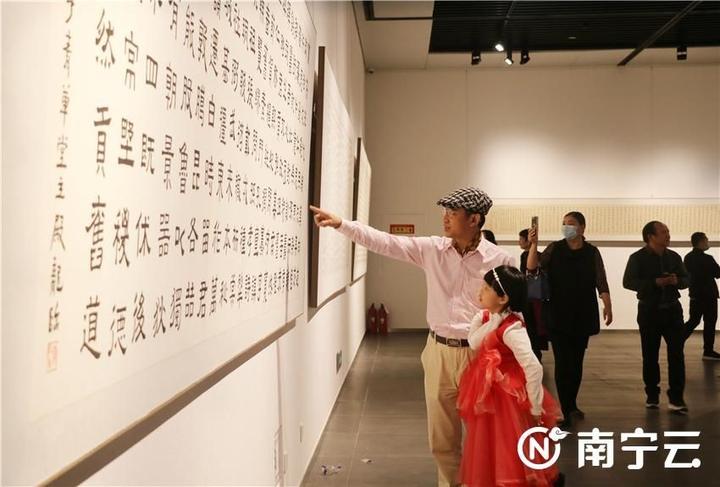 孔雀西南飛東盟美育人才基地受邀參加——羅殿龍臨帖書法作品展