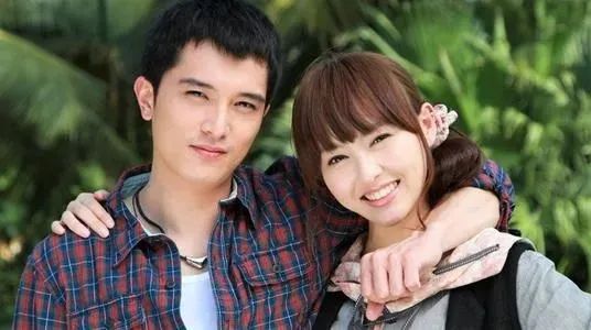 藏不住了，罗晋作为唐嫣专属摄影师，水平竟然