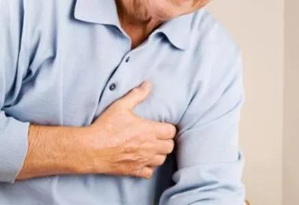 早晨一杯涼水容易誘發心肌梗塞有道理嗎？ 中醫怎麼看？