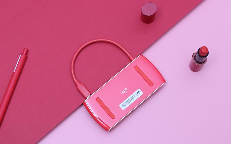 女生選拓展塢？看了這篇就夠了 aigo 9合1多功能擴(kuò)展塢體驗(yàn)