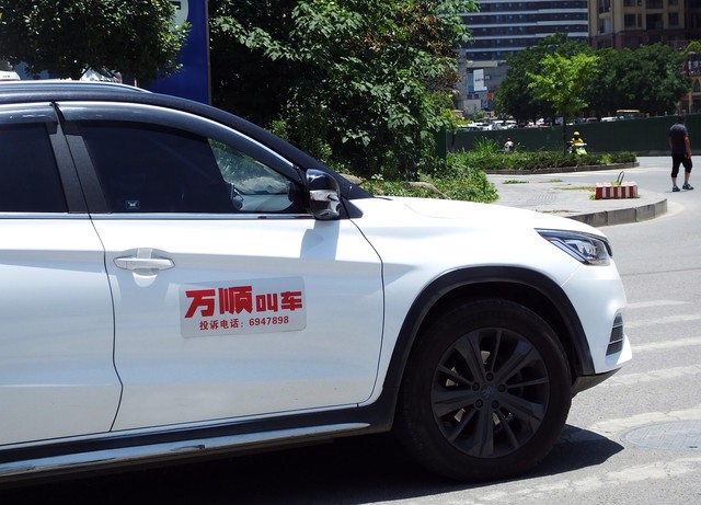 滴滴下架后，网约车的市场空白将留给谁？