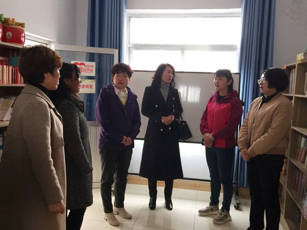 省妇联对白银市“巾帼家美积分超市”和“儿童快乐家园”进行绩效评估