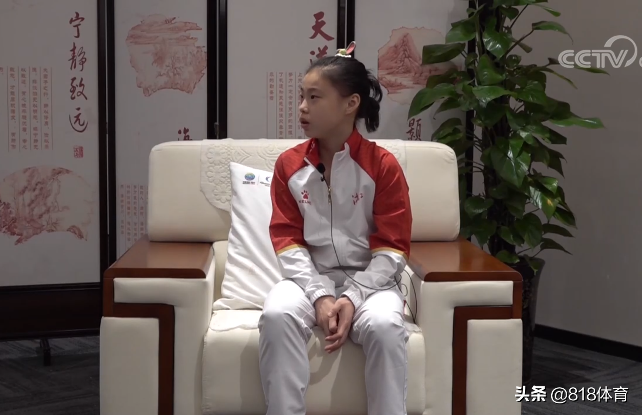 管晨辰谈合影全红婵：之前只在食堂见过 那天偶遇我说全红婵拍个照