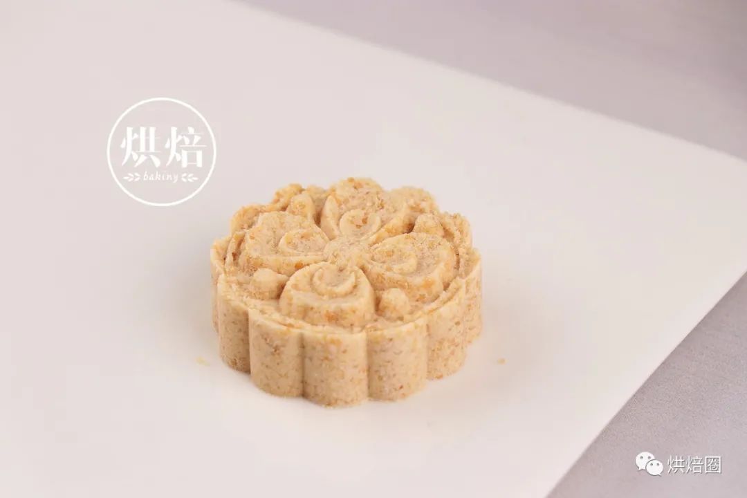 好酥啊 一碰就碎 夏季吃雪的感觉 入口即化花生酥糕