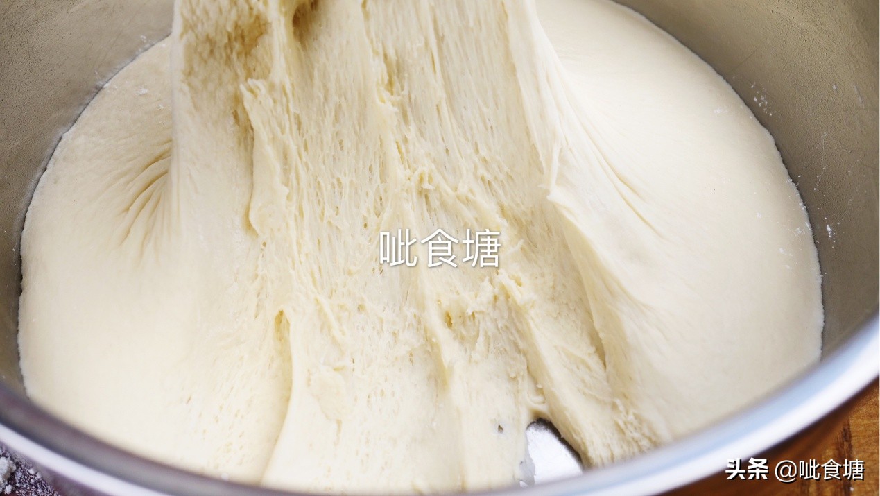 想吃肉夾饃還用點外賣？做法不難在家輕松搞定，外酥里嫩肉香四溢