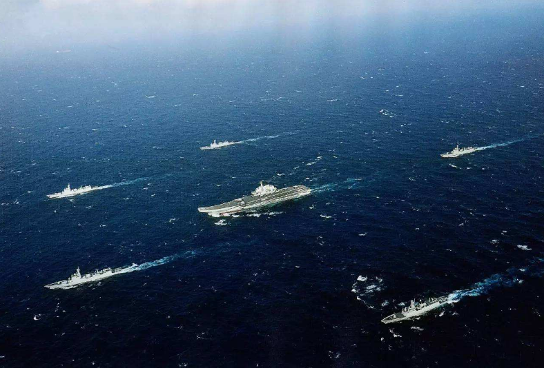 “9次骚扰”？美媒倒打一耙，把侦察机在南海遭