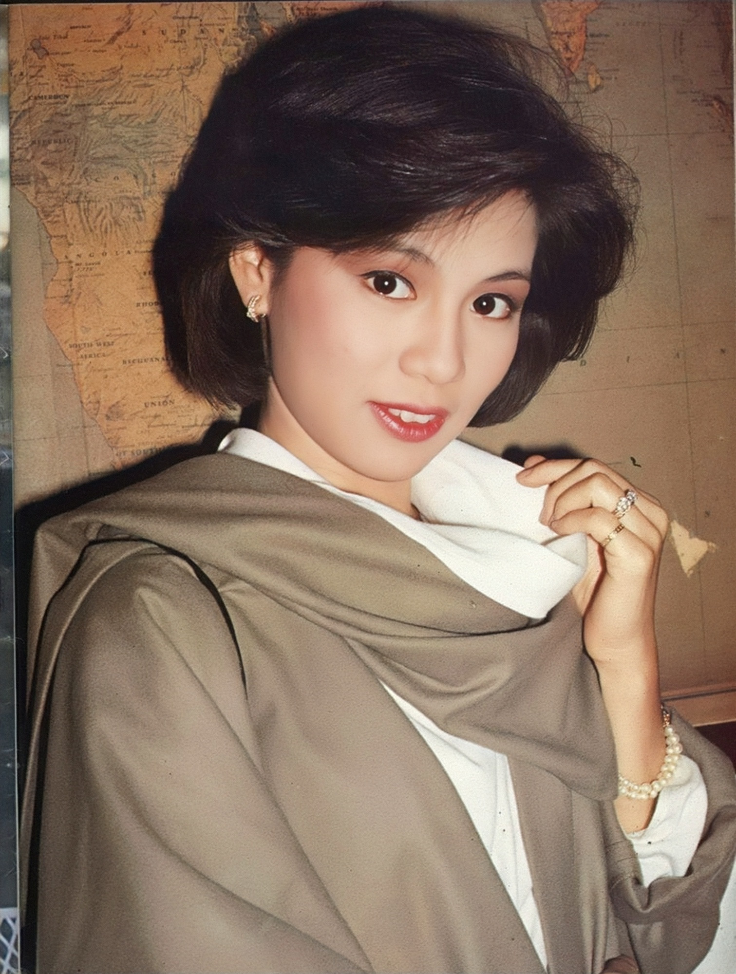 “俏黄蓉”翁美玲的感情史，和她去世的前因后果