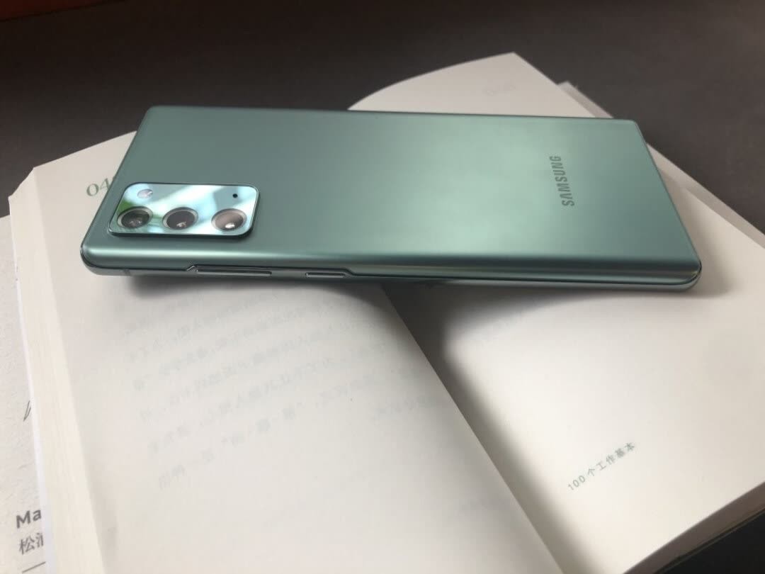 从7699跌至4469，7nm芯片+256GB存储+IP68，三星顶级旗舰低价来袭