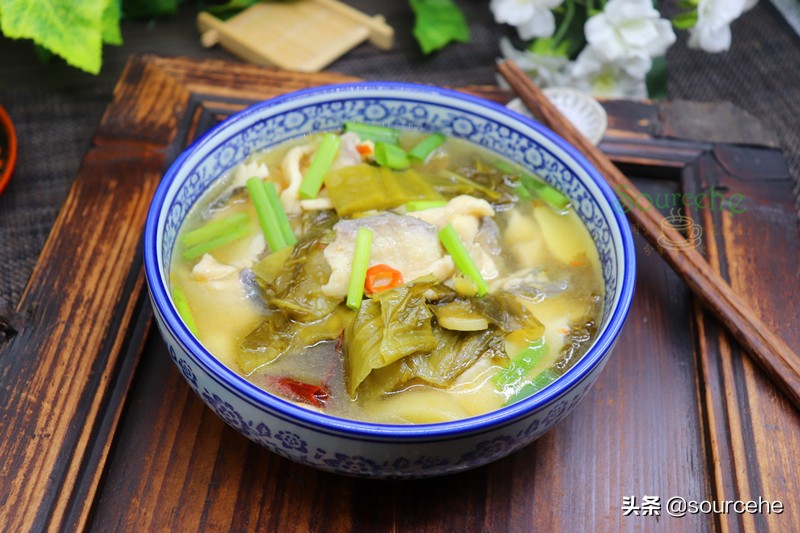 立冬之後就饞這一鍋，酸辣脆爽，連湯汁都好喝，熱乎乎很暖胃