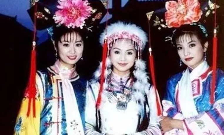 清朝后宫名媛们 都是怎样打扮自己的 衣着 头饰有着哪些变化 雅鉴文林 Mdeditor