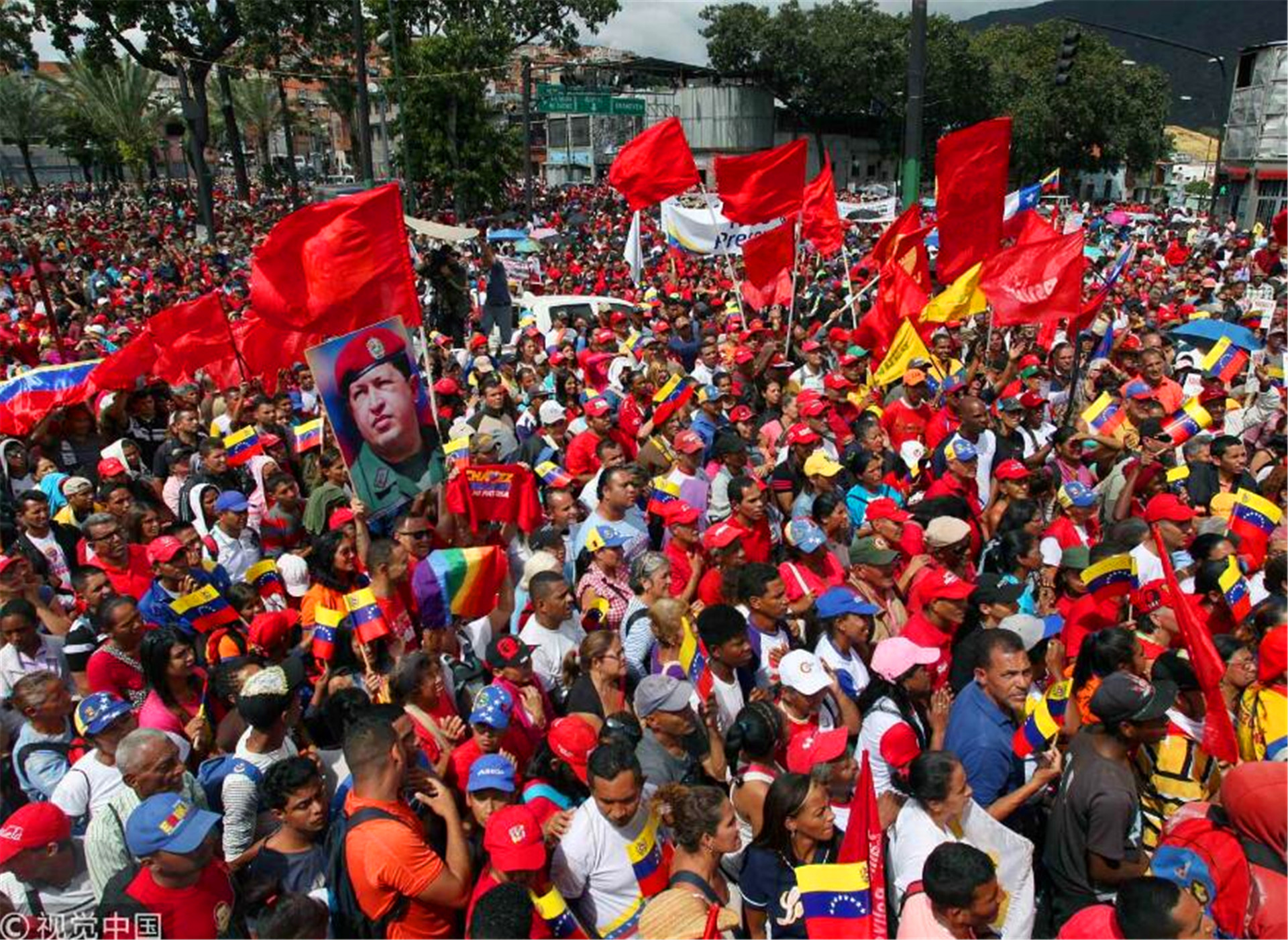 世界最“作死”国家：石油储量世界第一，却欠