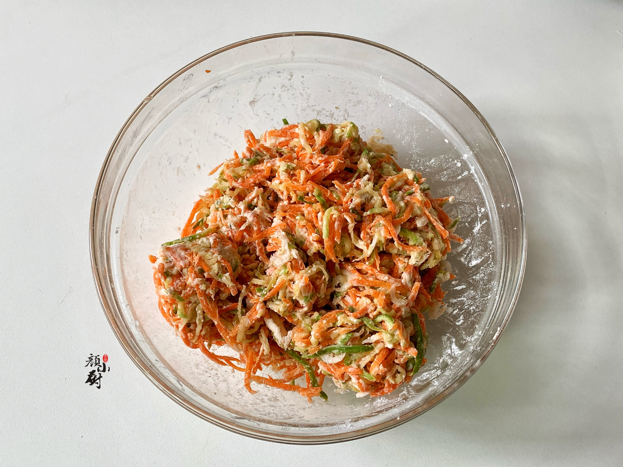 這食材最近吃得多，3元做一盤，搓成小丸子蒸一鍋，蘸料吃真香