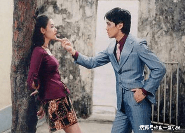 香港媒体爆料周星驰与张柏芝结婚，周星驰60岁有