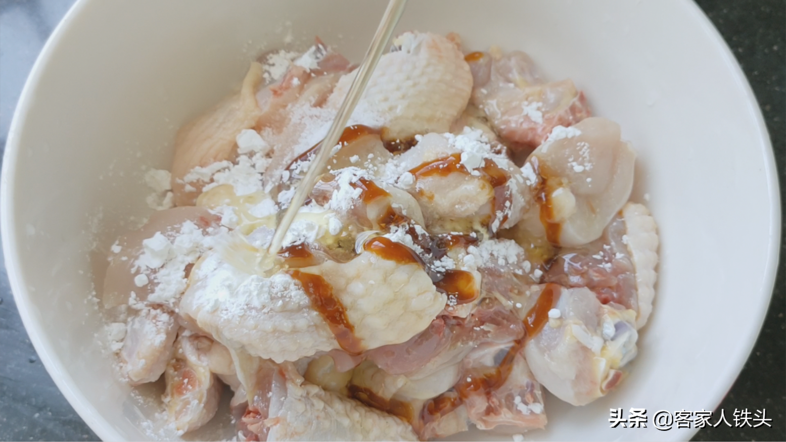 过节吃鸡？不要再白切了，教你一个喷香又美味的吃法，好看又下饭