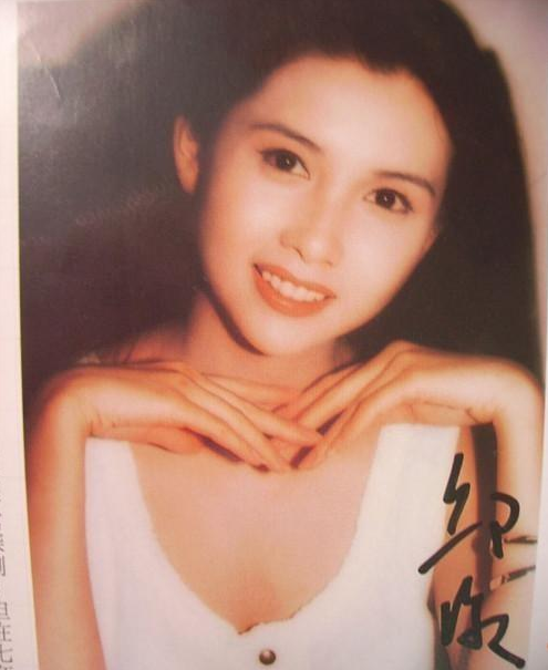 性感女神邱淑贞：为王晶甘愿做十年小三，嫁豪