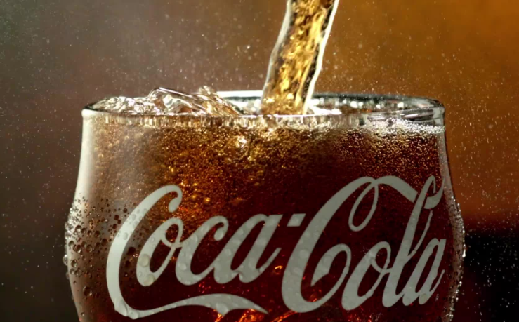 又一中国老品牌“复活”，成为饮料界的黑马，