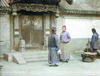 中国的瑰宝老北京100年前的“街拍”居然是彩色的，10万人次点赞
